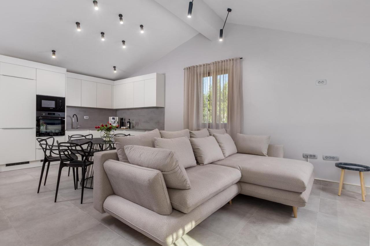 קריקווניצה Apartmani Dogas מראה חיצוני תמונה