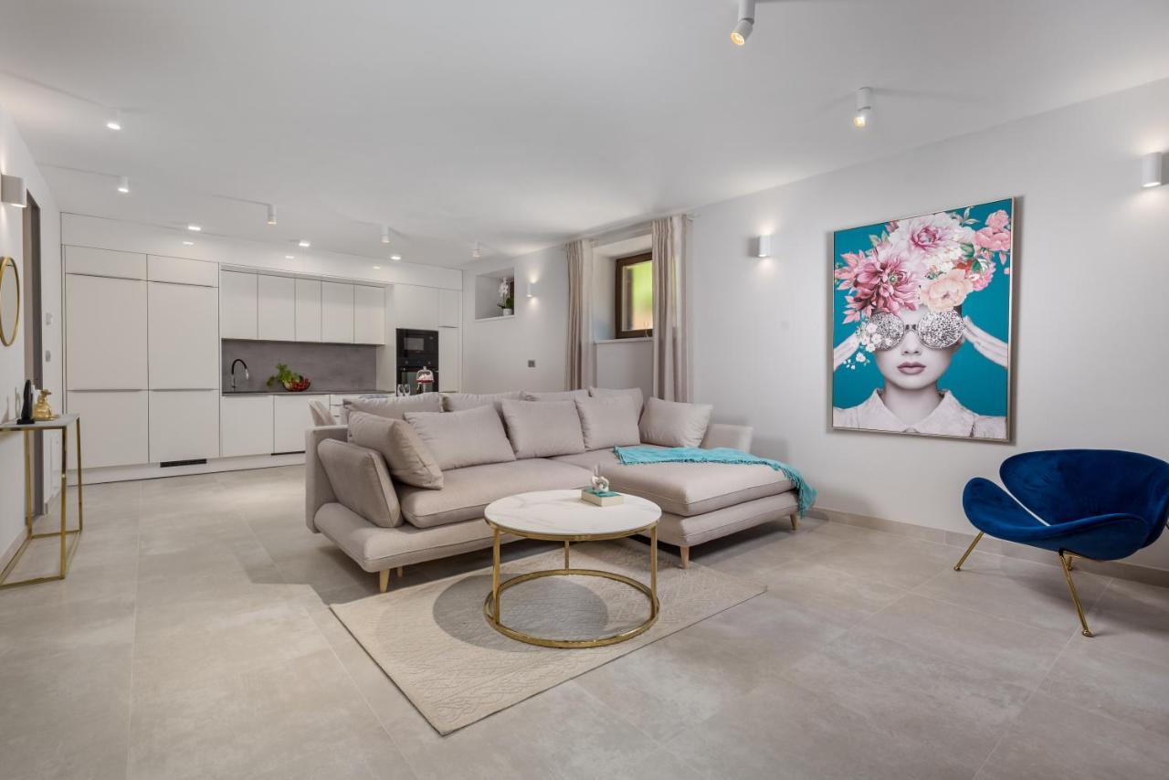 קריקווניצה Apartmani Dogas מראה חיצוני תמונה