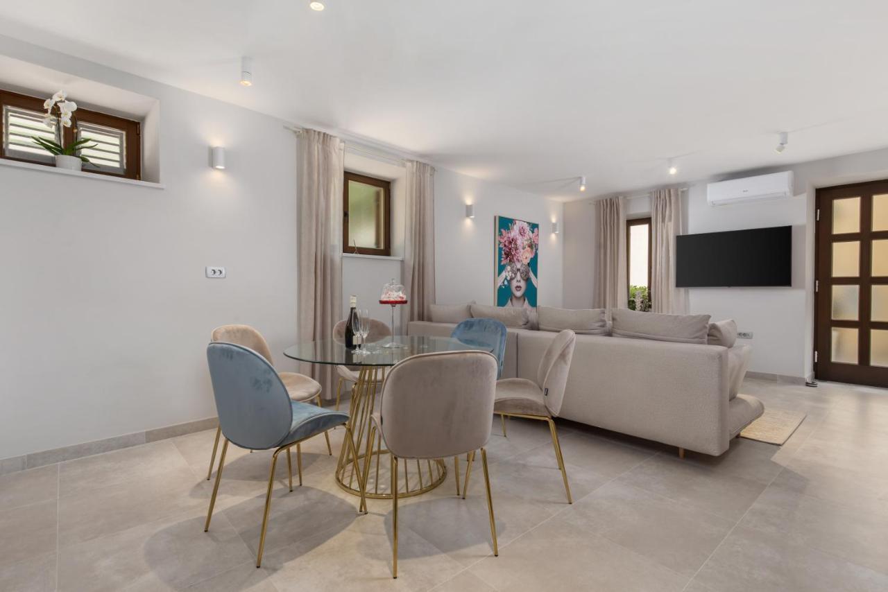 קריקווניצה Apartmani Dogas מראה חיצוני תמונה